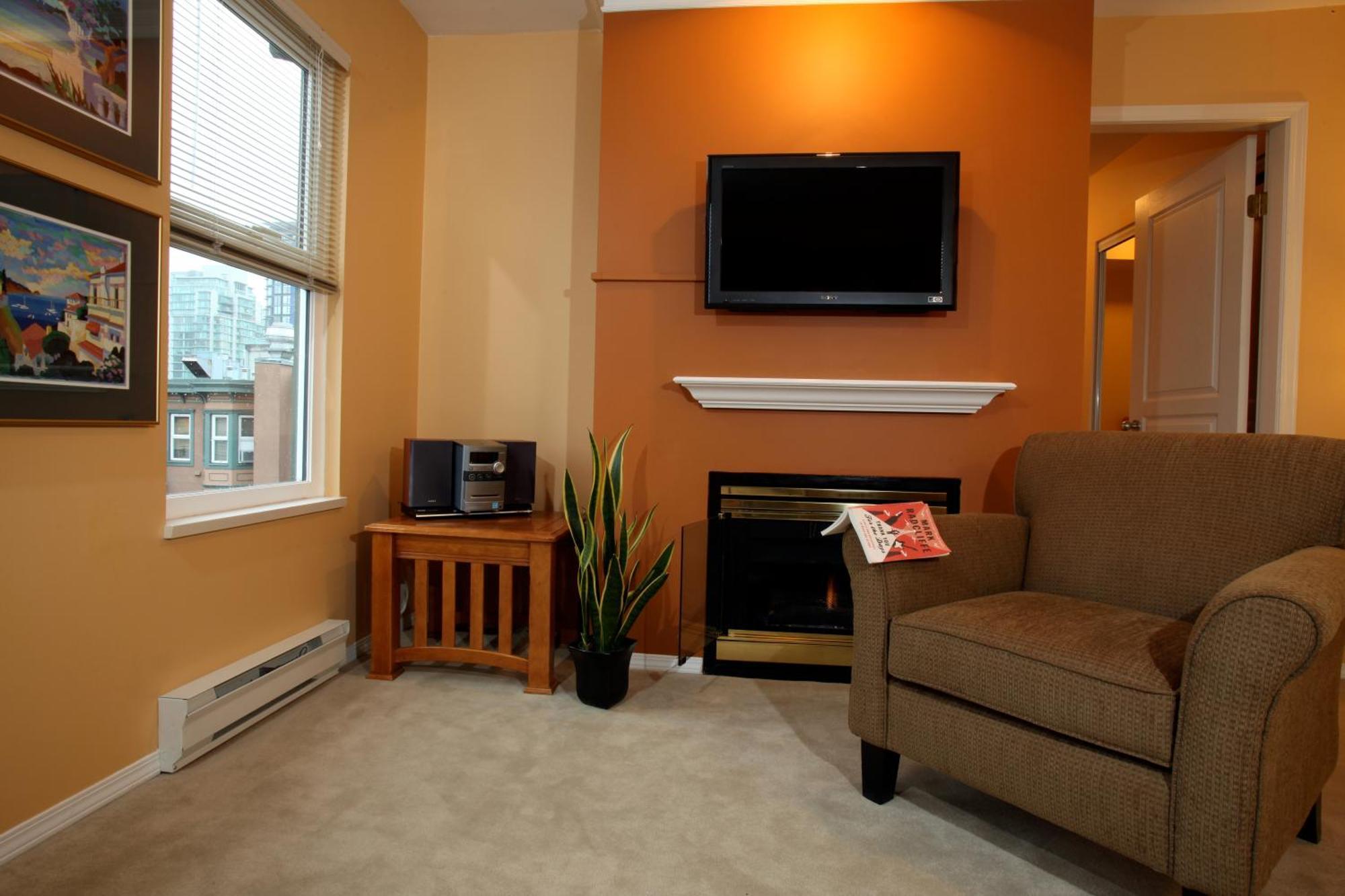 Times Square Suites Hotel Vancouver Buitenkant foto